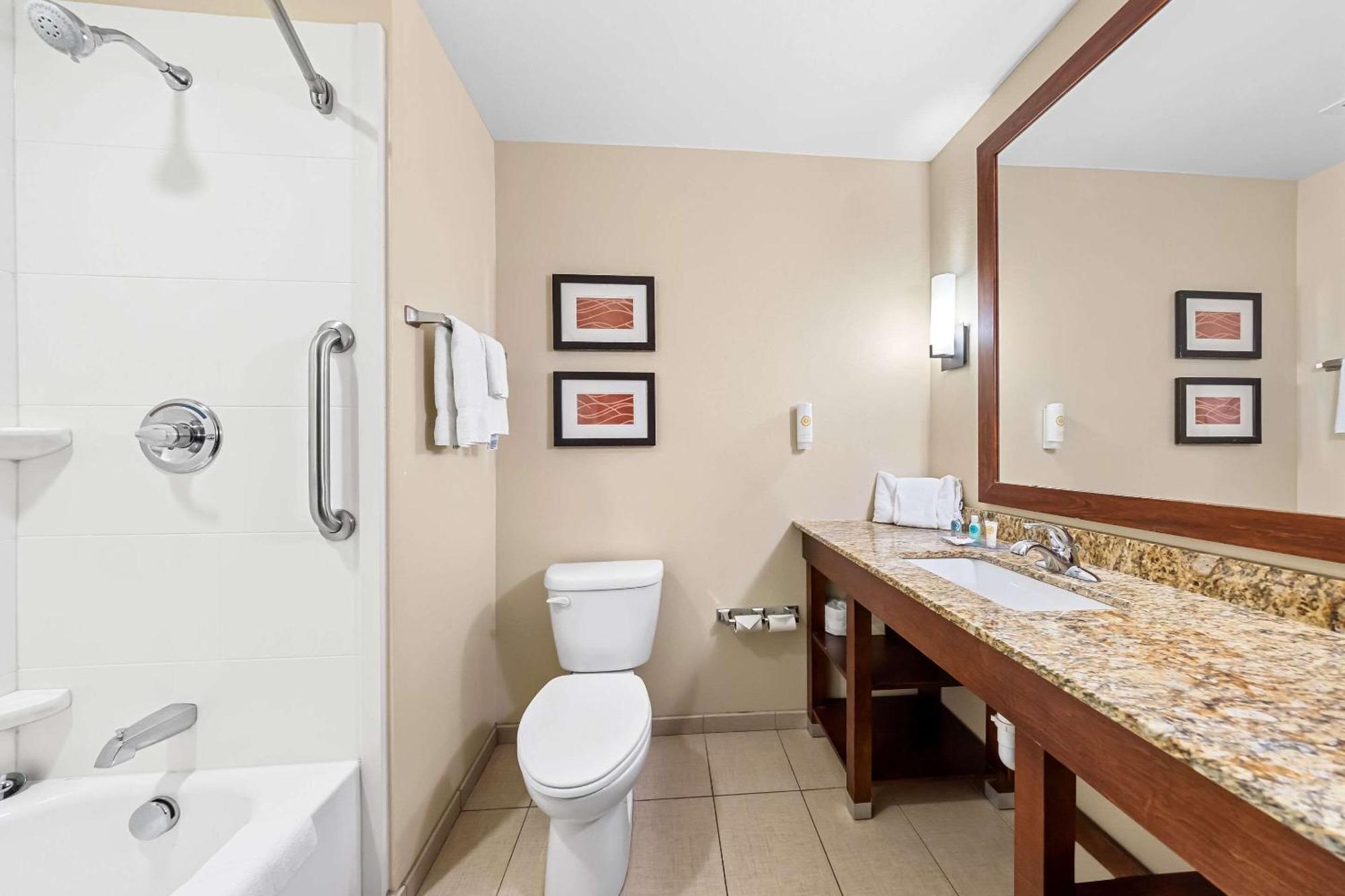 Comfort Inn & Suites West - Medical Center Rochester Kültér fotó